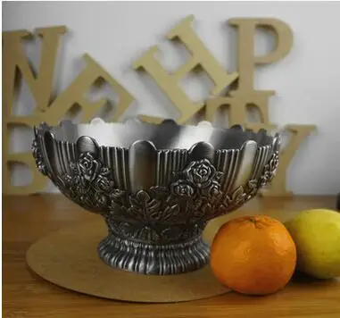 

European retro carved round metal alloy fruit bowl storage tray dried fruit plate for home decoration SG092