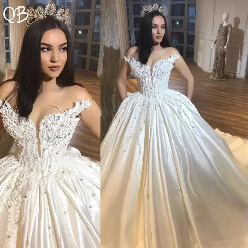 Custom Made Wedding Dresses 2019 Ball Gown Cap Sleeve Satin Lace Beading Luxury Formal Bridal Wedding Gowns Plus Size ZD95