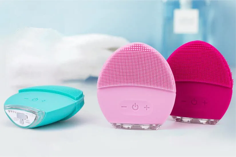 New Ultrasonic Electric Facial Cleansing Brush Vibration Skin Remove Blackheads Pore Cleanser Waterproof Silicone Face Massager