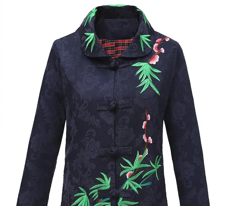 

New women's spring and autumn new coat lapel embroidered top