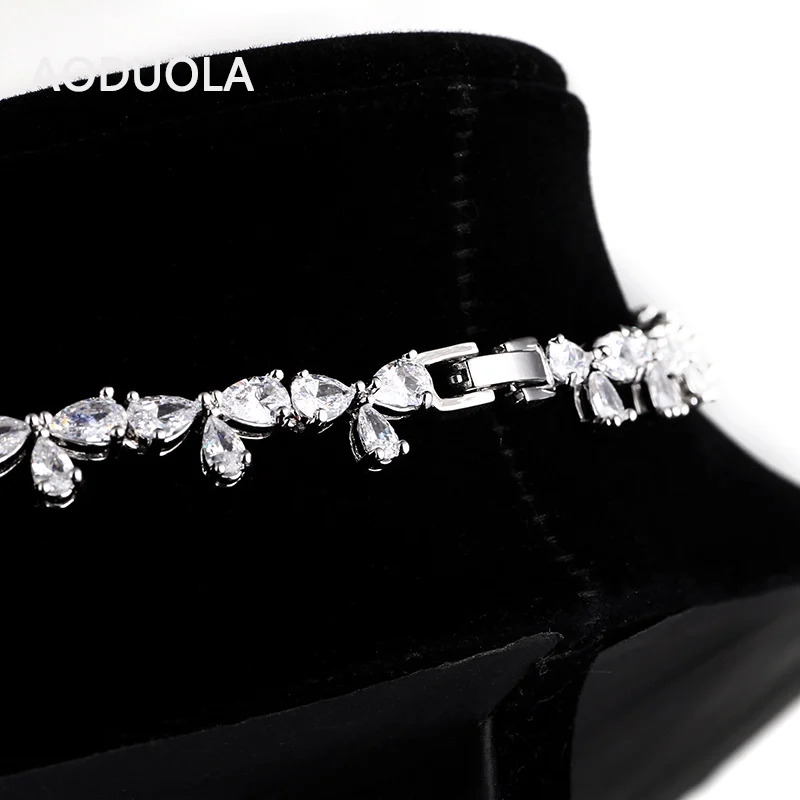 

Sliver Plated CZ Necklace And Earring Set Wedding Bridal Dress Accessories Jewelry Sets For Women Flower Crystal Party Set