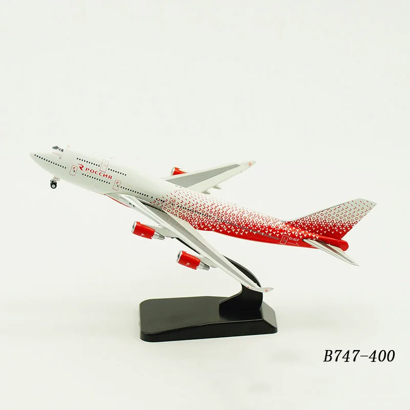 1:400 масштаб Boeing B747-400 модель самолета Самолеты России авиакомпания сплав самолет Коллекционная модель коллекция детский подарок