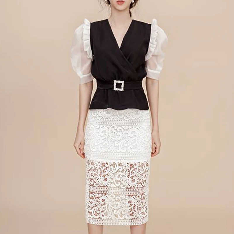 Женский комплект из двух предметов Max Spri белый и черный с пышными рукавами