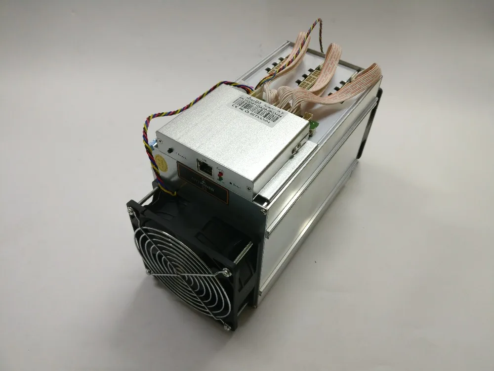 Шахтер ANTMINER D3 19GH/s 1200 Вт на стене (без источника питания) BITMAIN X11 dash mining machine can MINER BTC on