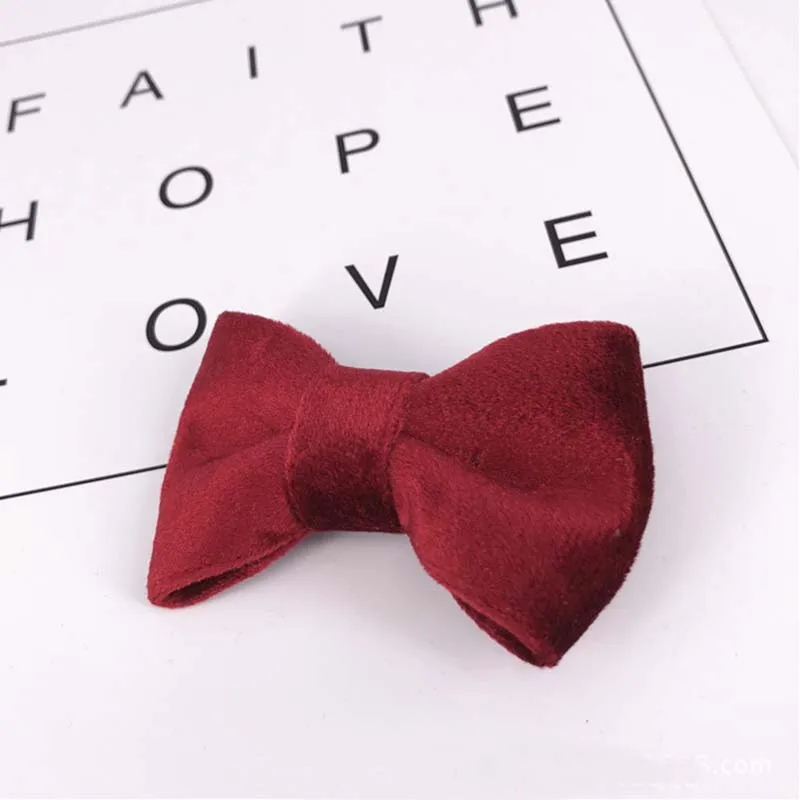 Заколка для волос с бархатным бантом 8 см| |