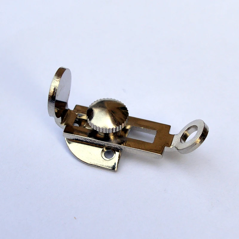 

1 piece Clarinet refers to the nickel-plated parts plus small screws