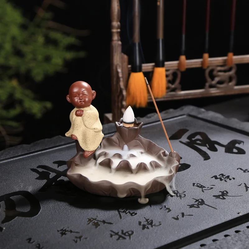 Керамическая курильница для благовоний в виде маленького монаха | Дом и сад