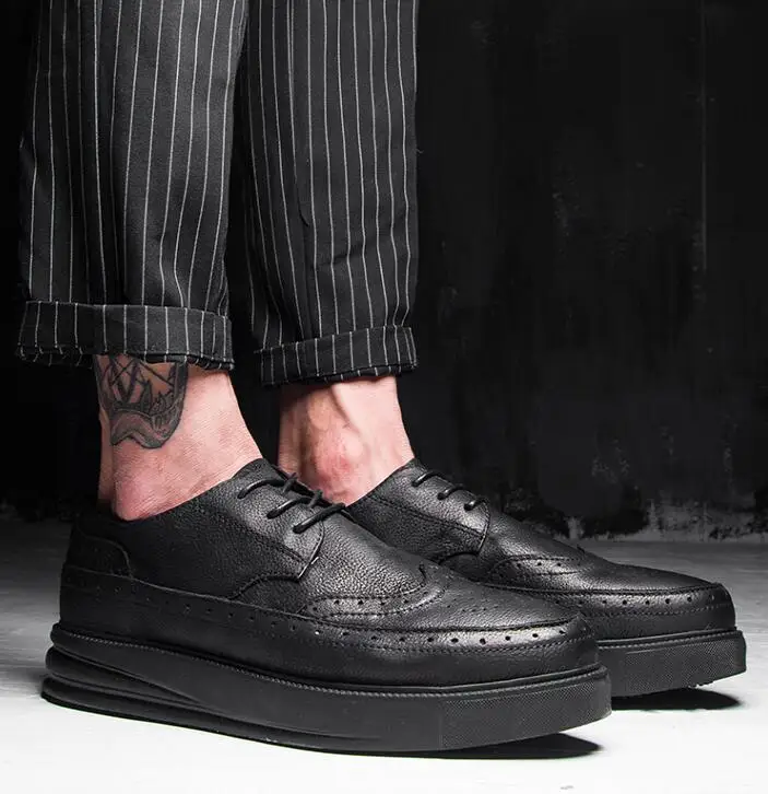 Мужские классические туфли на шнуровке из натуральной кожи плоской