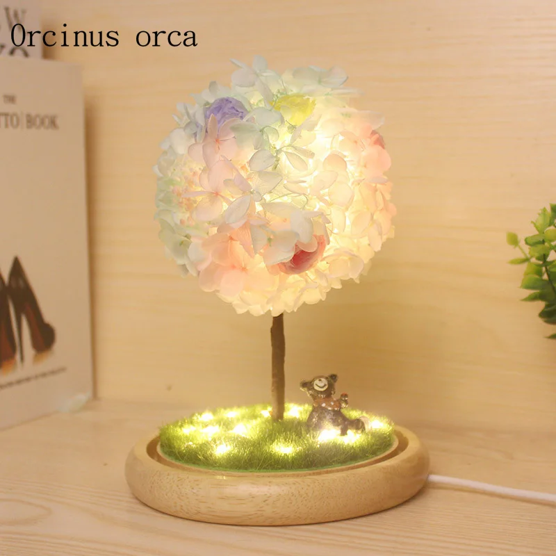 

Creative romantic wishing tree lamp to send girlfriends birthday gift, Valentine's day, eternal flower ball night lamp