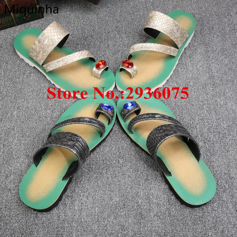 Hot Chaussure Homme Gold Embossed Python Leather Crystal Thong Slides Narrow Band Cut-Outs Flat Casual Beach Gladiator Slippers | Обувь