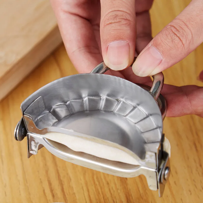 LIRUIKA Stainless Steel Dumpling Maker Device DIY Jiaozi Mold Press Tool Wraper Dough Cutter For Kitchen Making Pastry Tools | Дом и сад