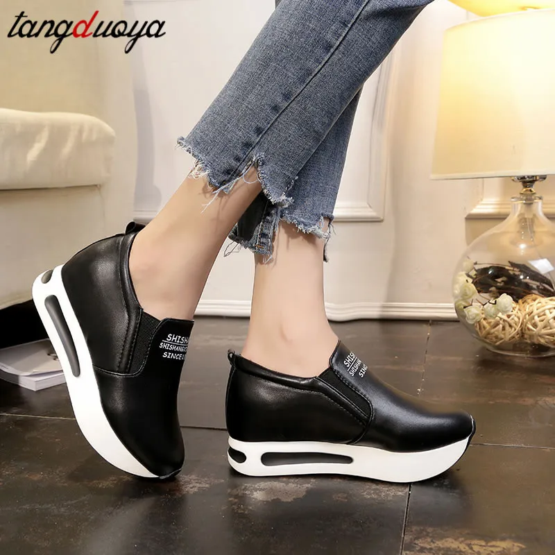 Туфли женские на платформе дышащие сетчатые лоферы повседневная обувь танкетке