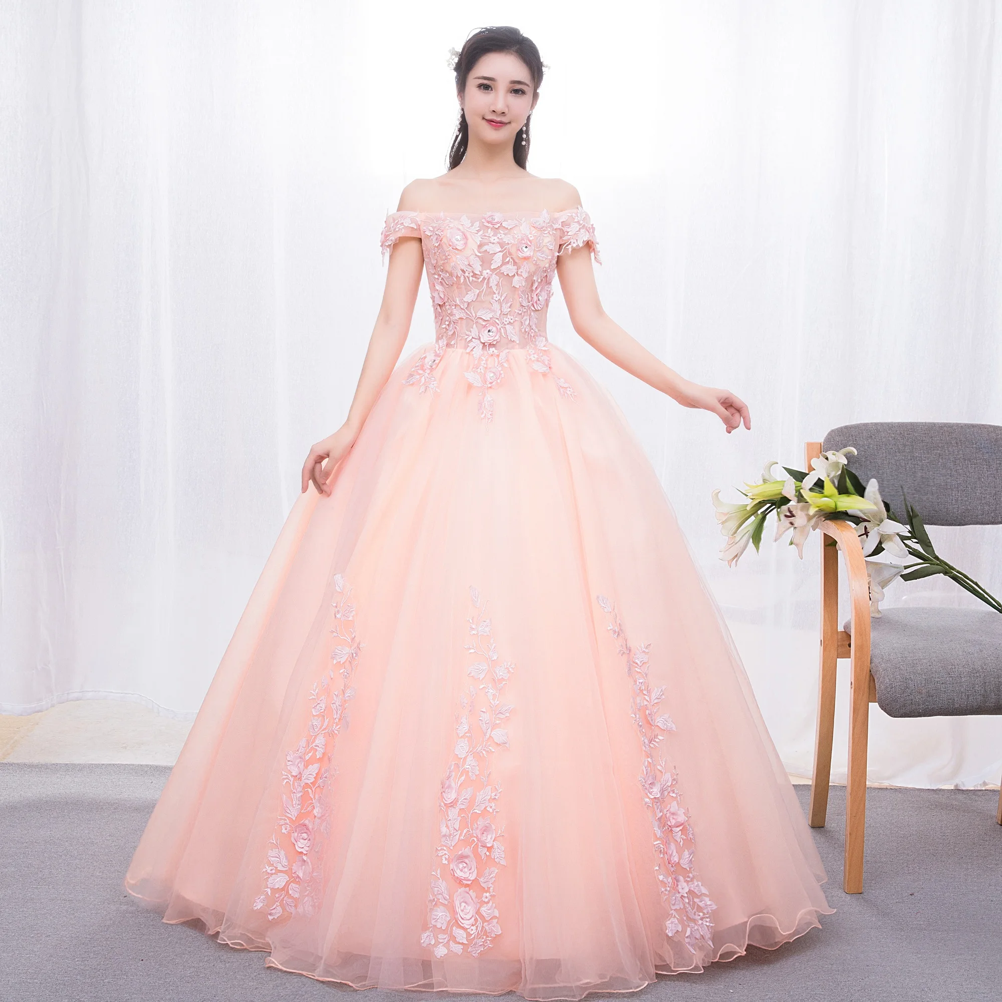 

Off-The Shoulder Pink Dresses Quinceanera Dresses With Applique Tulle Ball Gown Crystal Vestidos De 15 Anos Quinceanera 2019