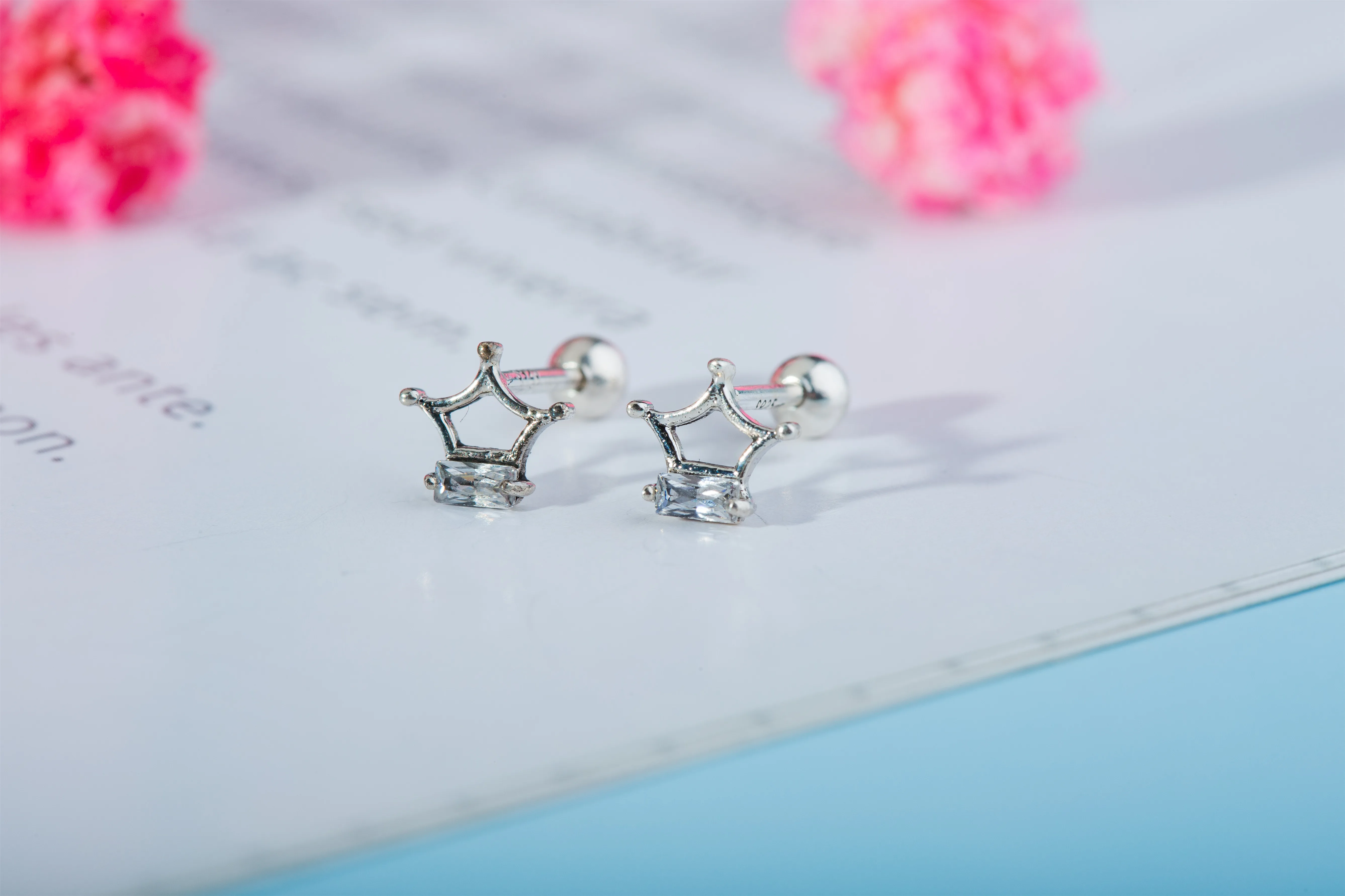 Ms. Jewelry Серьги стерлинговые серебряные 925 нежные королевские короны Дизайн В июня