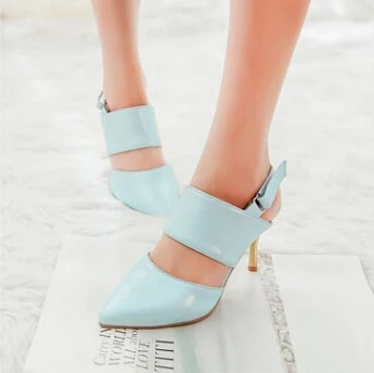 Летние модные женские сандалии на тонком высоком каблуке с острым носком и