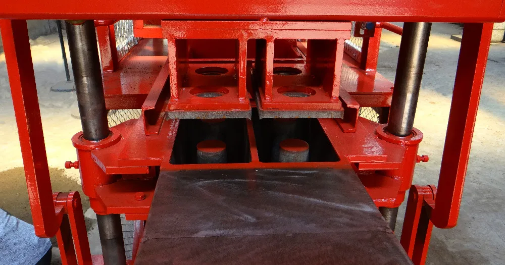 FL2-10 high capacity hydraulic soil brick making machine in India price |