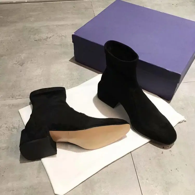 Бежевая замша; Botines Mujer; коллекция года; брендовая дизайнерская женская обувь; ботильоны для женщин на толстом каблуке; Модные женские полусапожки без застежки