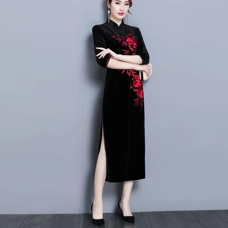 Китайское традиционное платье черного цвета Cheongsam Qipao велюровое вечернее с
