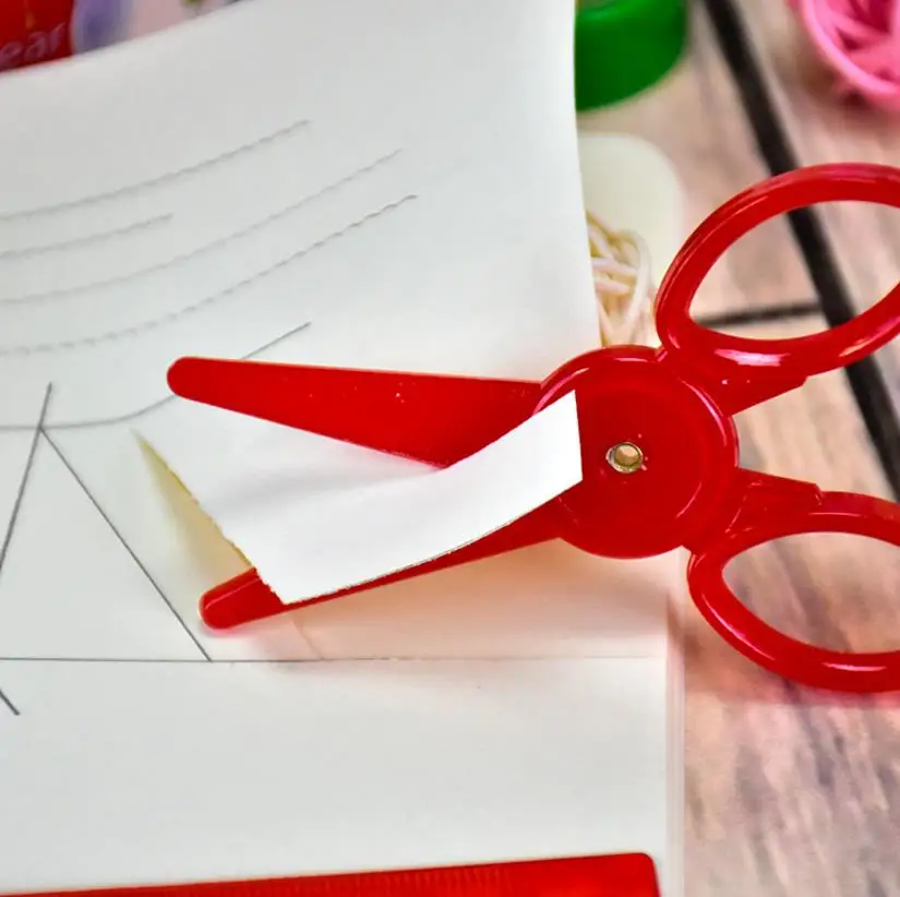 Coloffice Christmas stationery set Small house pen holder pencils sharpener safe scissors sets Christmas party gift for children
