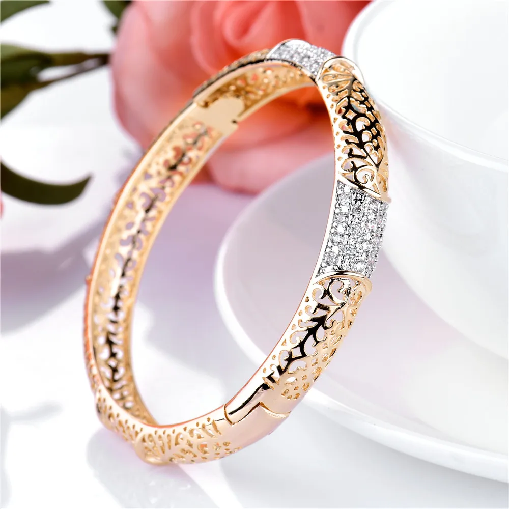 Женский браслет с отверстиями MOLIAM золотой фианитом MLZ016 2018|bangles fashion|fashion banglehollow