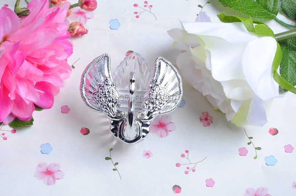 Новинка 2015 Модная элегантная упаковочная коробка в виде лебедя для свадьбы