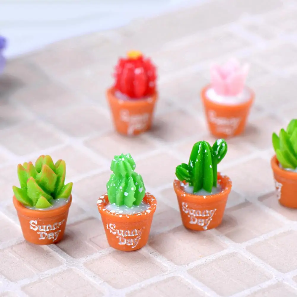 

2Pcs Resin Fake CactusMiniature Micro Landscape DIY Succulent Eco-Friendly Home Office Desktop Decorations