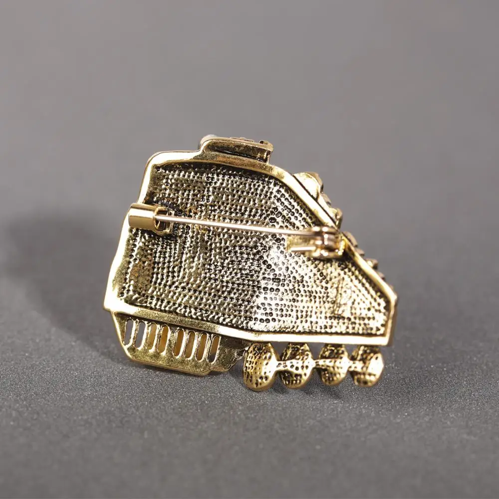 Blucome Vintage Cute Train Brooches Plated Ancient Silver Gold Color Alloy Accessories For Women Men Suit Collar Decorations Pin