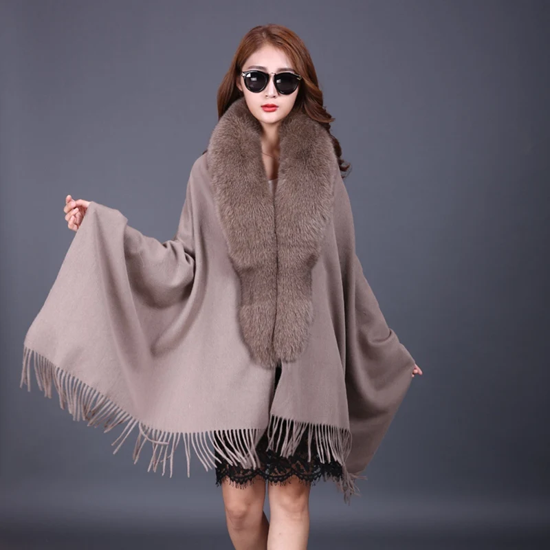 Женская шерстяная шаль с кисточками воротником из лисьего меха LF5007 |