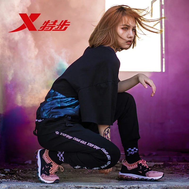 Xtep AIR MEGA; Новинка; ретро-светильник; спортивная обувь; flyknit; цельная подошва из сетчатого материала; женские кроссовки; 982118119528
