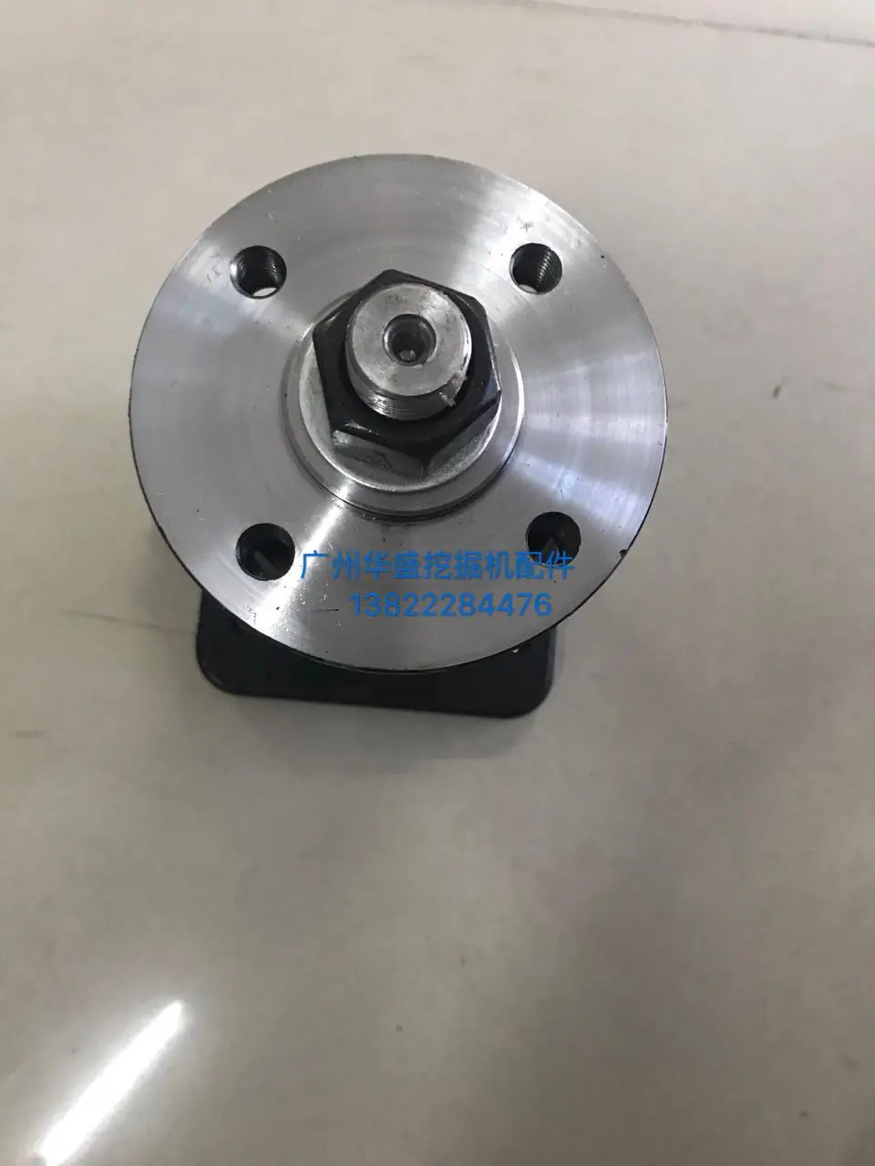 Excavator 31 Kato Steel engine 6d24/6d22 belt wheel fan Blade support seat Assembly | Инструменты