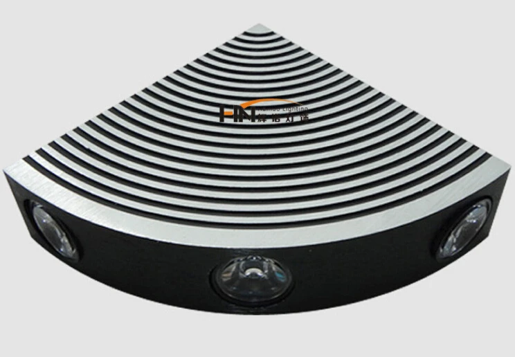 Бесплатная доставка 4 Вт алюминиевая треугольная светодиодная настенная лампа