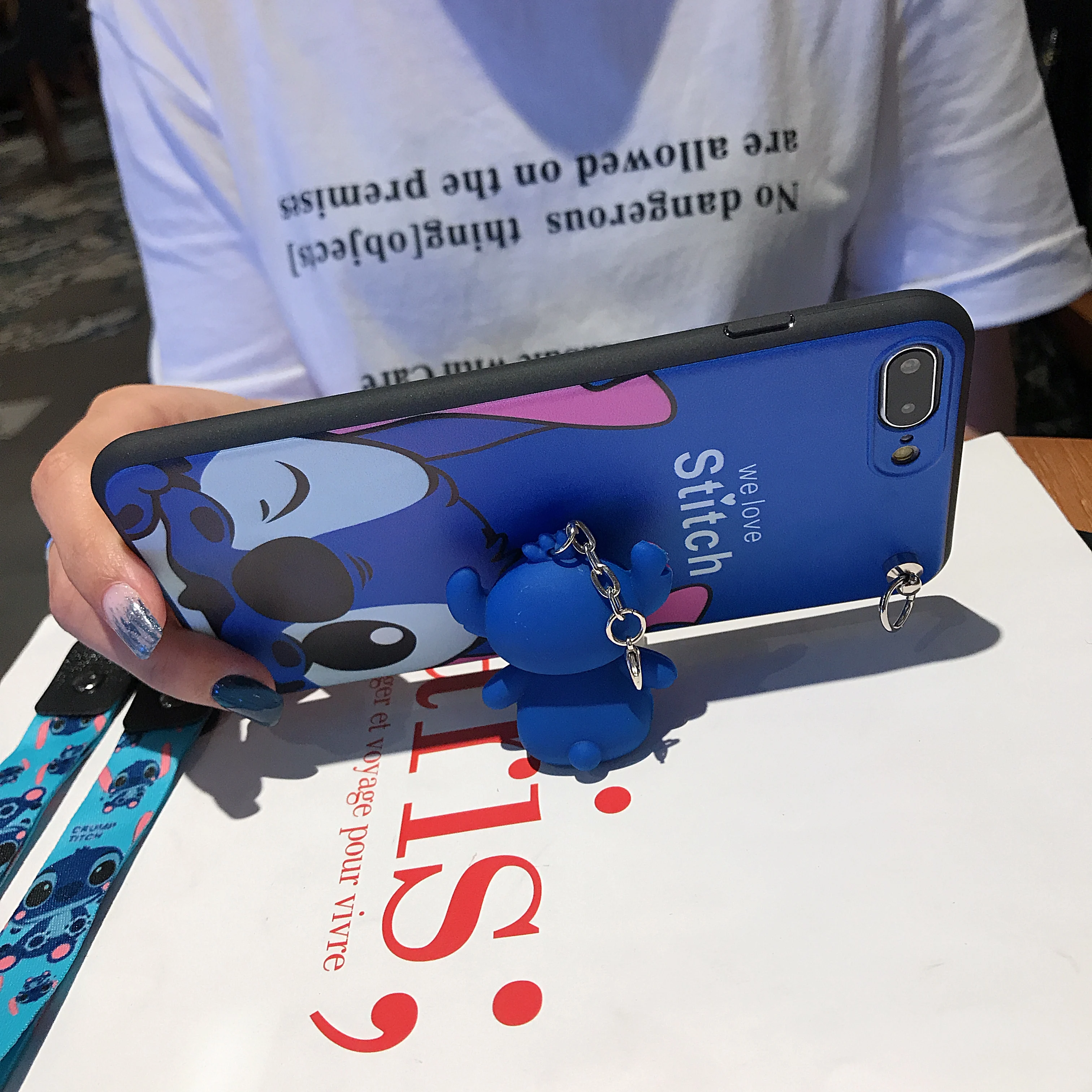 Мультфильм стежка Кукла кронштейн чехол для телефона веревка костюм iPhone 6 6s 7 8 Plus X