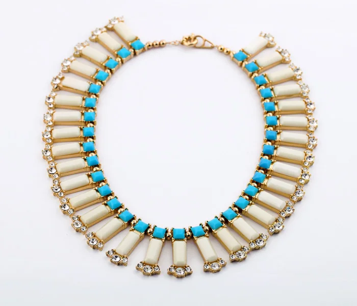 Женское ожерелье с подвеской синего красного и желтого цвета винтажное