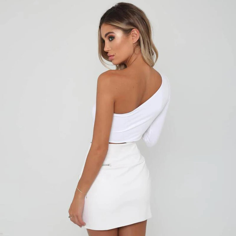 

One Shoulder Slope Neckline Short Tops Long Sleeve Sexy Crop Top T Shirt Women Backless Single Sleeve Tee Shirt Femme Streetwear
