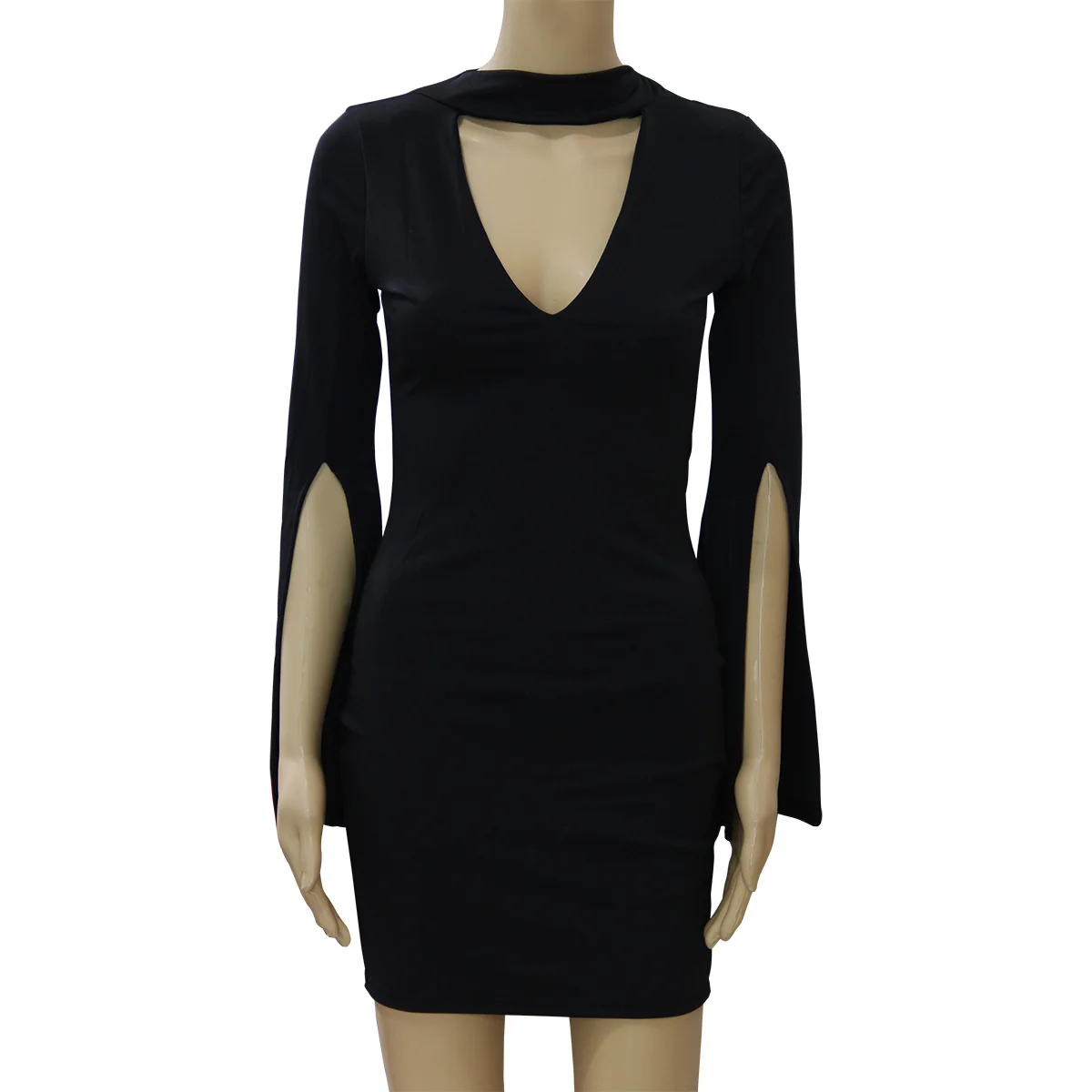 Женское летнее платье 2017 черное облегающее сексуальное мини с вырезом чокер