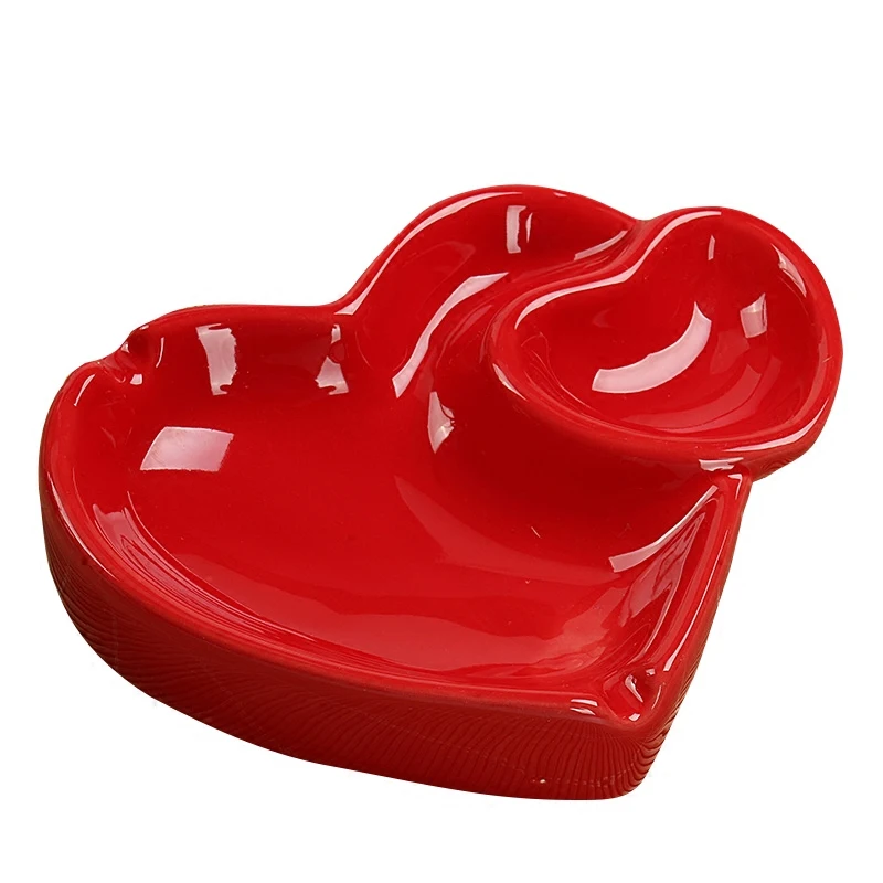 

love Heart Ashtray Personality Heart-shaped Ceramic Ashtray design Wedding Room Decorations Gift Ash Tray Cigarette Ashtray