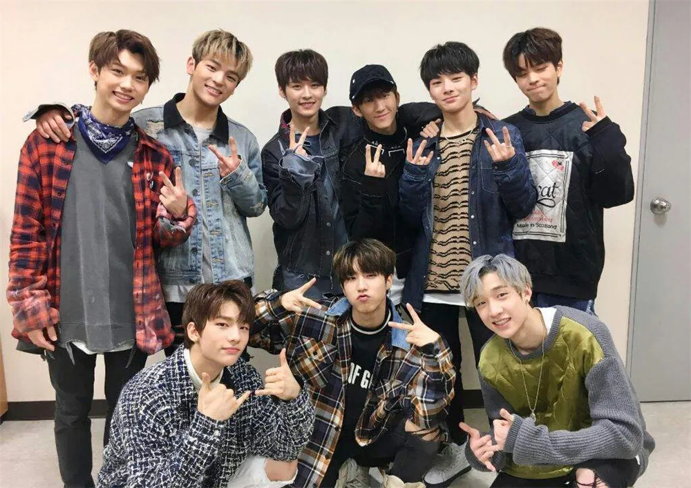 Светлые Детские постеры Kpop четкое изображение украшение для спальни домашний