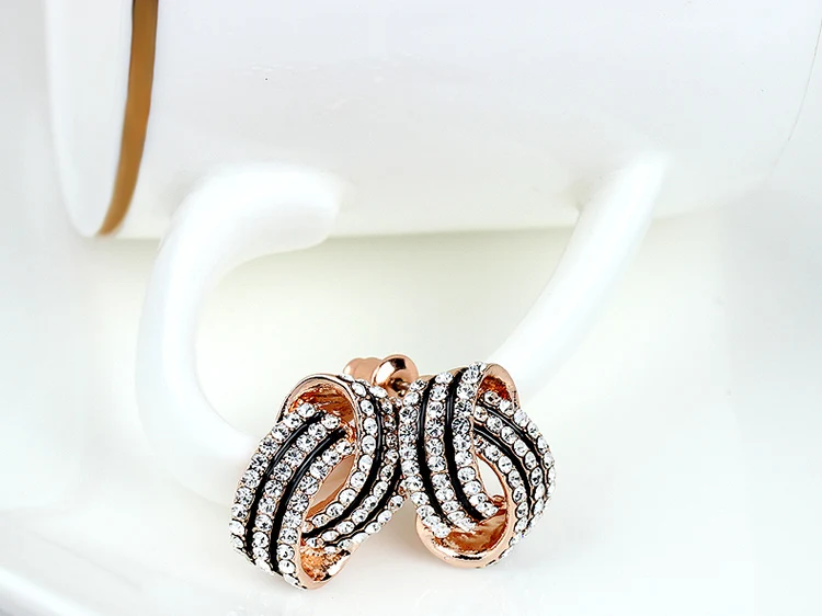Европейская и американская Классическая Bijoux серьга геометрической формы винтажные винтовые серьги-гвоздики для женщин модные брендовые ювелирные изделия