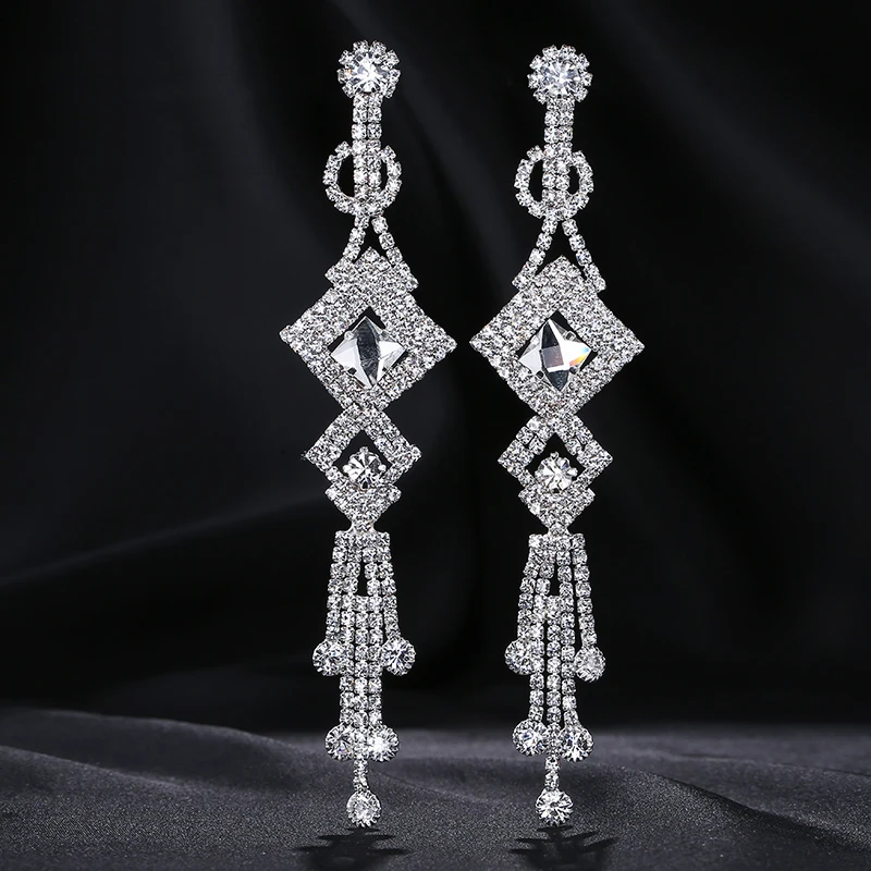 

YIZILI Women Earring Fashion Crystal Rhinestone Earrings Tassel Drop Luxury Vintage Statement Wedding Banquet Party Jewelry E024