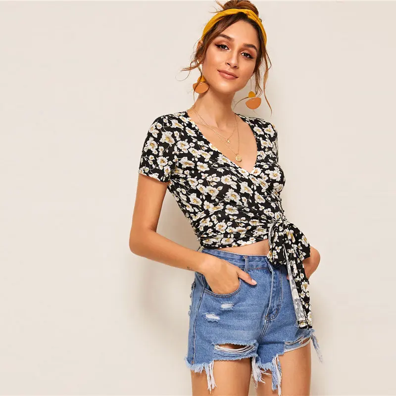 SHEIN Женская короткая футболка с цветочным принтом и завязками спереди, облегающий топ с v-образным вырезом, короткий рукав, летняя женская футболка