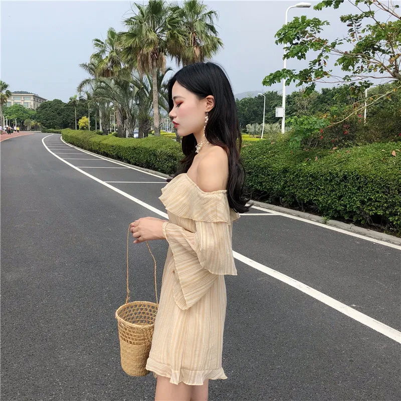 Perspective Temperament Chiffon Playsuits Summer Romper Loose Ruffles Off Shoulder Top Beach Vacation Solid Color Shorts | Женская