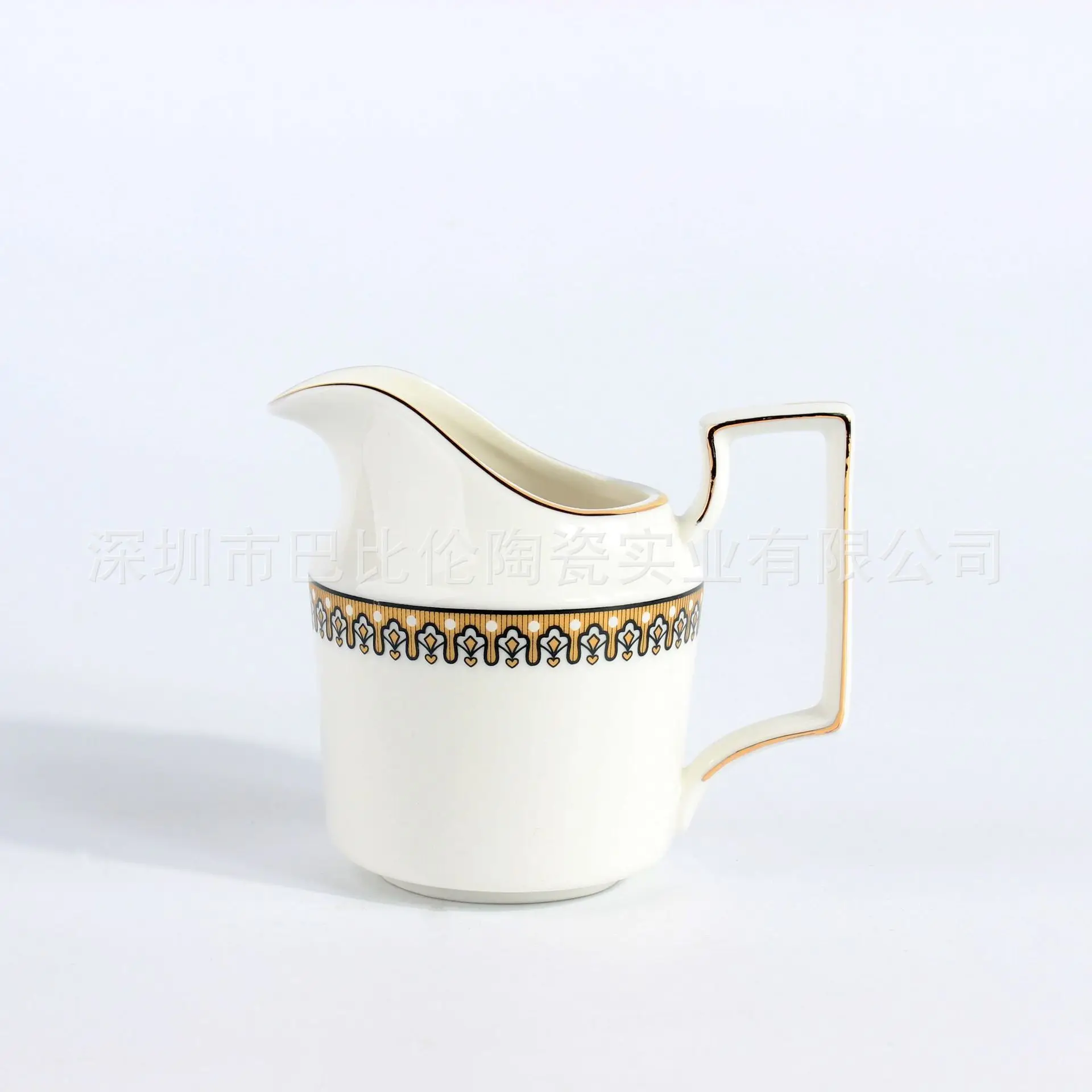 Kopen Europese Bone China Koffie Service Pak Keramiek Thee Set Pak Rand Trace EEN Ontwerp In Goud Afternoon Tea Shop