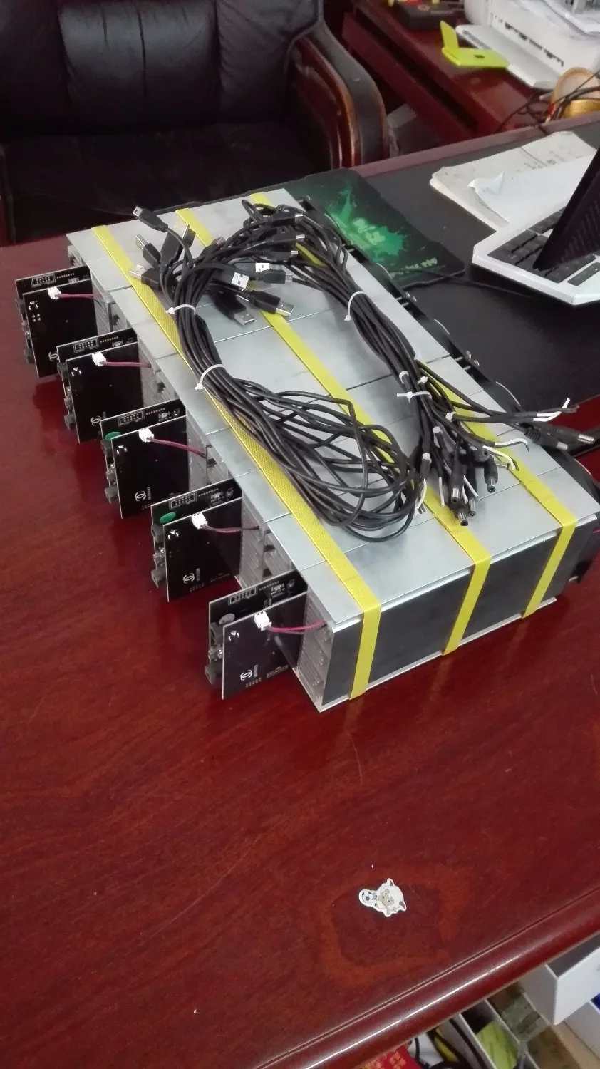 Б/у Gridseed blade 25 28MH/S USB miner LITECOIN Miner DOGECOIN MINER лучше чем zeus andtminer U3|miner litecoin|blade blademiner |