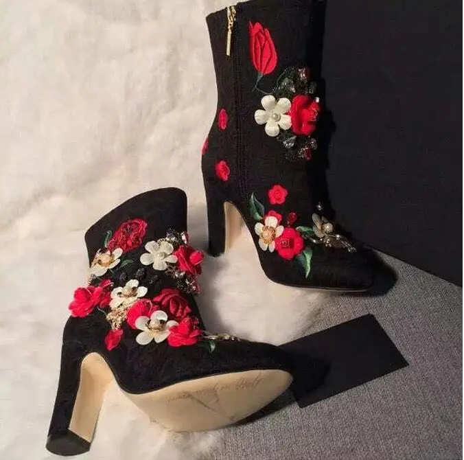 

Abesire 2019 New Style Women Sexy 3D Flower Embellished Chunky Heels Dress Runway Shoes Lady Round Toe Mixed Color Ankle Boots