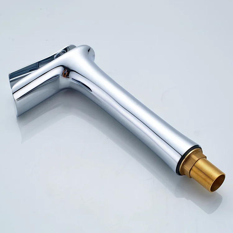 Хромированный смеситель водопад для ванной комнаты senduk однорычажный латунный