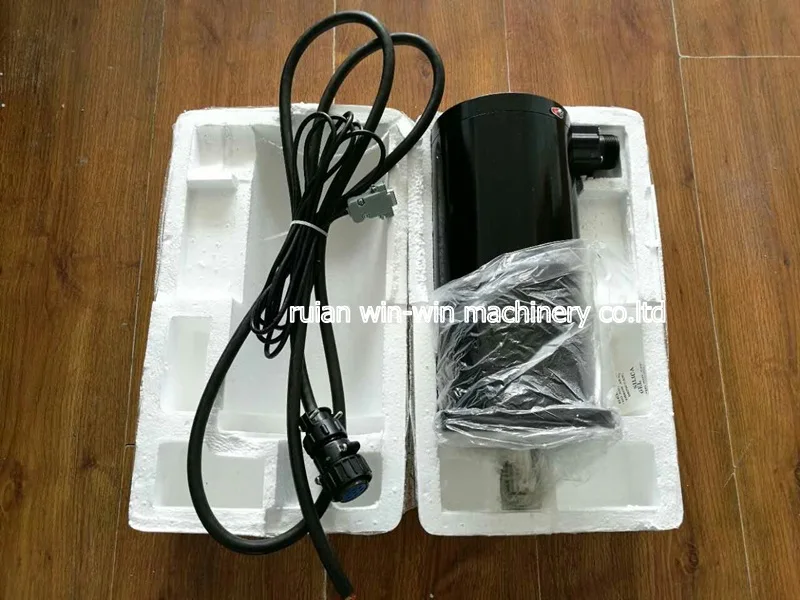 130BYG350C 50N.m 3-phase stepping motor step plastic bag making machine |