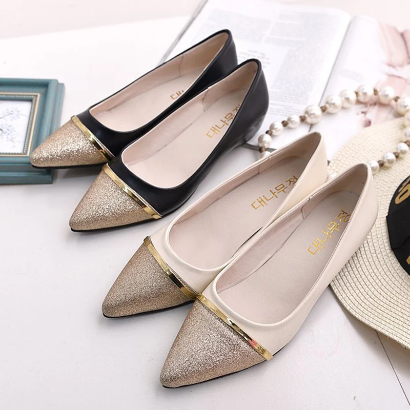 Женская модная обувь на плоской подошве женские лоферы с острым носком летняя