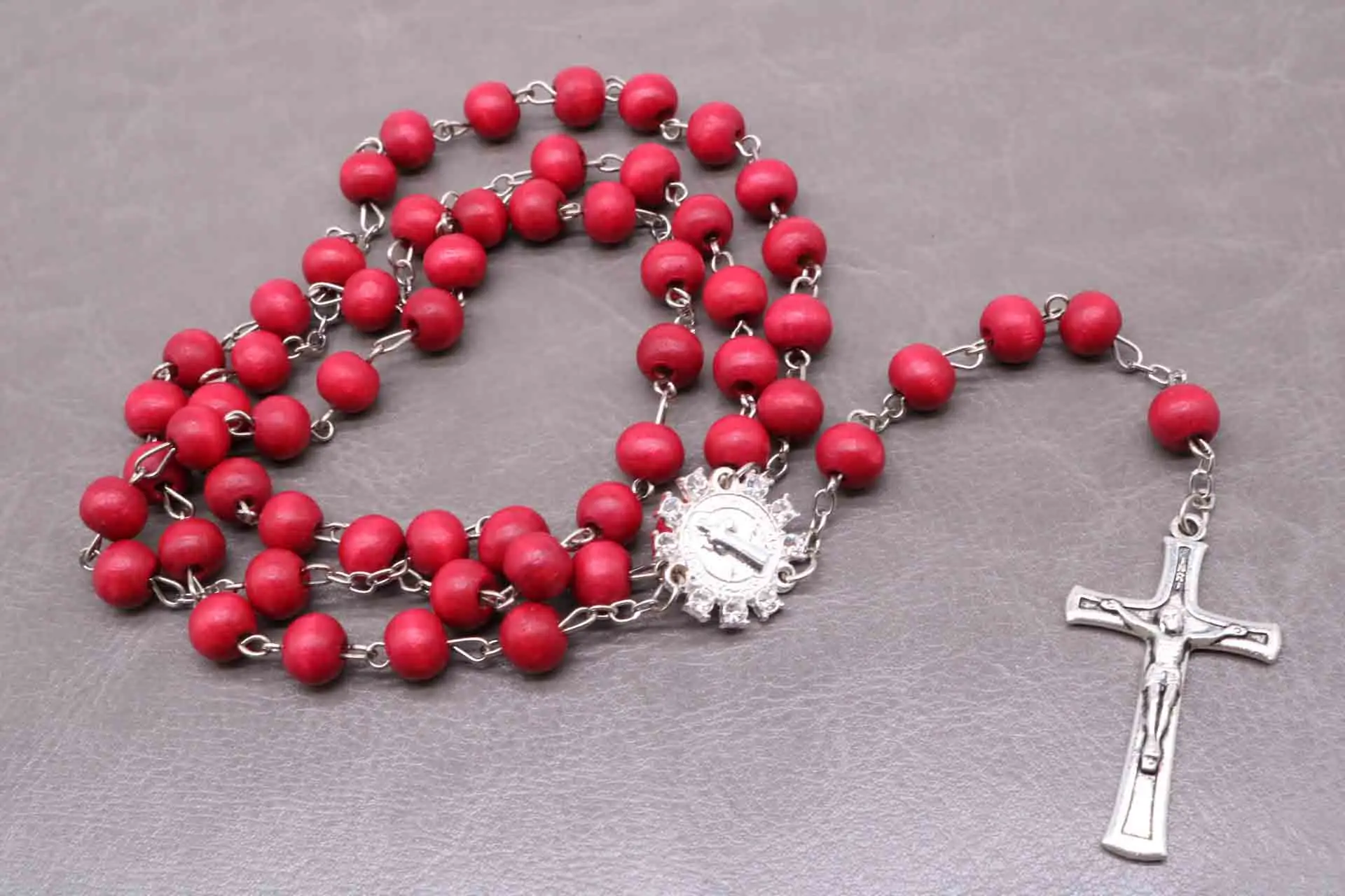 Hot classic red 8mm rose scented wooden rosary necklace. Saint Mary Christ's Cross Pendant Accessories Fashionable | Украшения и