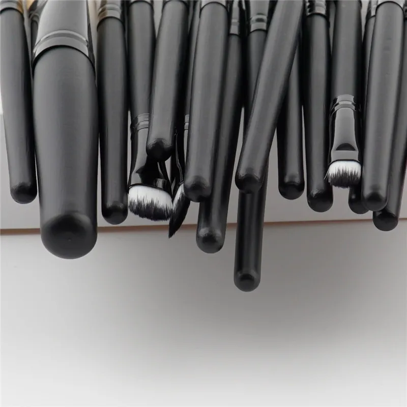 

New Makeup Brushes Set Blusher Highlighter Foundation Concealer Eye Shadow Eyeliner Eyelash Lip Powder Brushes Kit 5/20pcs/set