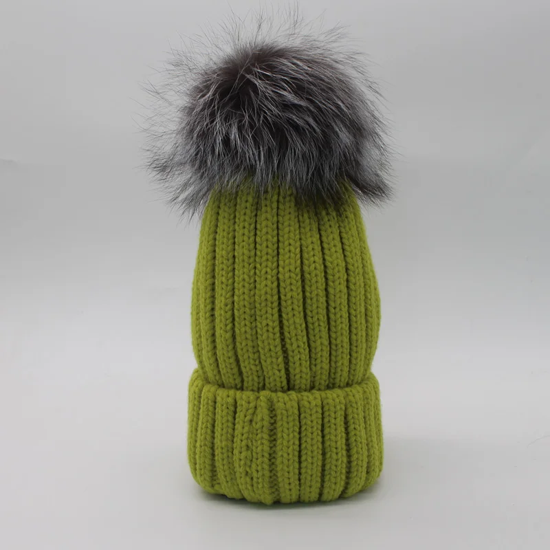 

FURANDOWN Winters Real Silver Fox Fur Pompom Hats For Women Winter Warm Thick Knitted Beanies Hats Used below zero